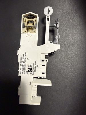 Whirlpool 7306266 Whirlpool Washer Door Latch Assembly 7306266 OEM Genuine Used Tested