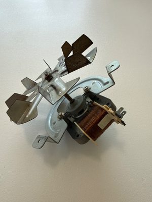 LG AEU61865305 LG EAU61865305 Range Convection Fan Motor Assembly AEU61865305 OEM Used Tested